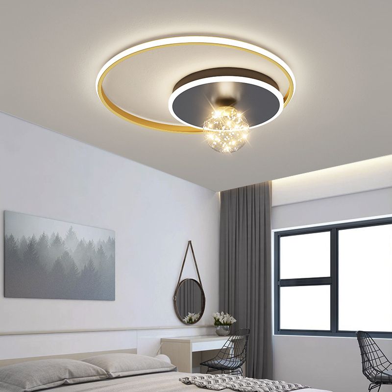 3-Lights Geometric Shade Flush Mount Modern Style Flush Mount Ceiling Lighting Fixture in Gold