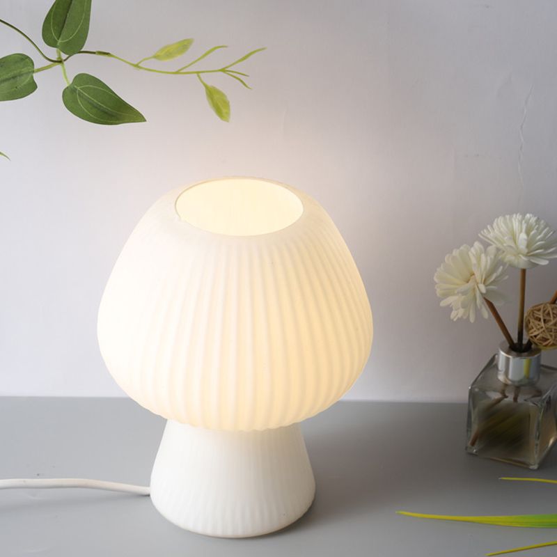 Éclairage de bureau de style moderne Lampe de bureau à teinte en verre coloré pour chambre à coucher