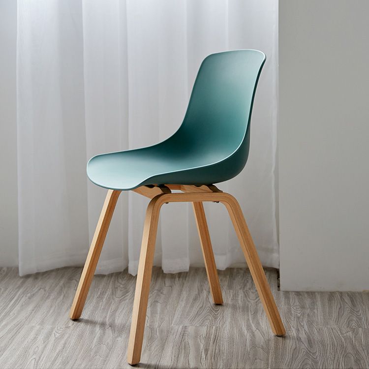 Sedie sala da pranzo in stile contemporaneo sedia solida a bracciole con gambe in legno