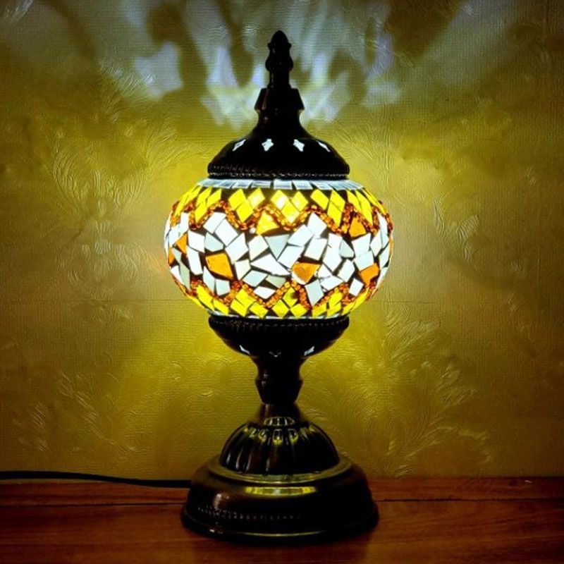 Turkish Oblate Nachttischlampe Single-Bulb-Glasschifftischleuchte für das Restaurant