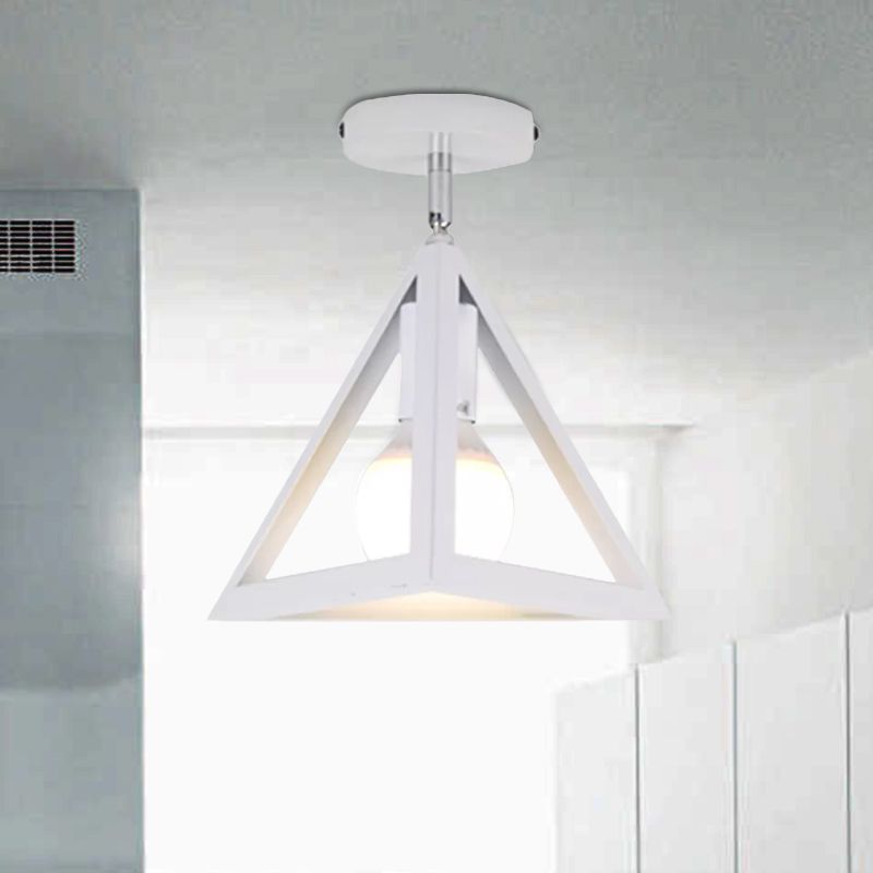 Lámpara de techo semi empotrada de jaula de alambre industrial retro con pantalla triangular Lámpara de techo de metal de 1 cabezal en negro/gris/blanco