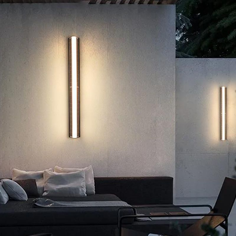 Linear Wall Lighting Modern Metal 1 Light Wall Sconce in Black