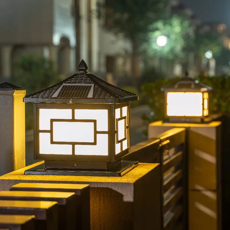 Modern Pillar Light Minimalist LED Solar Lighting Fixture with Acrylic Shade for Garden