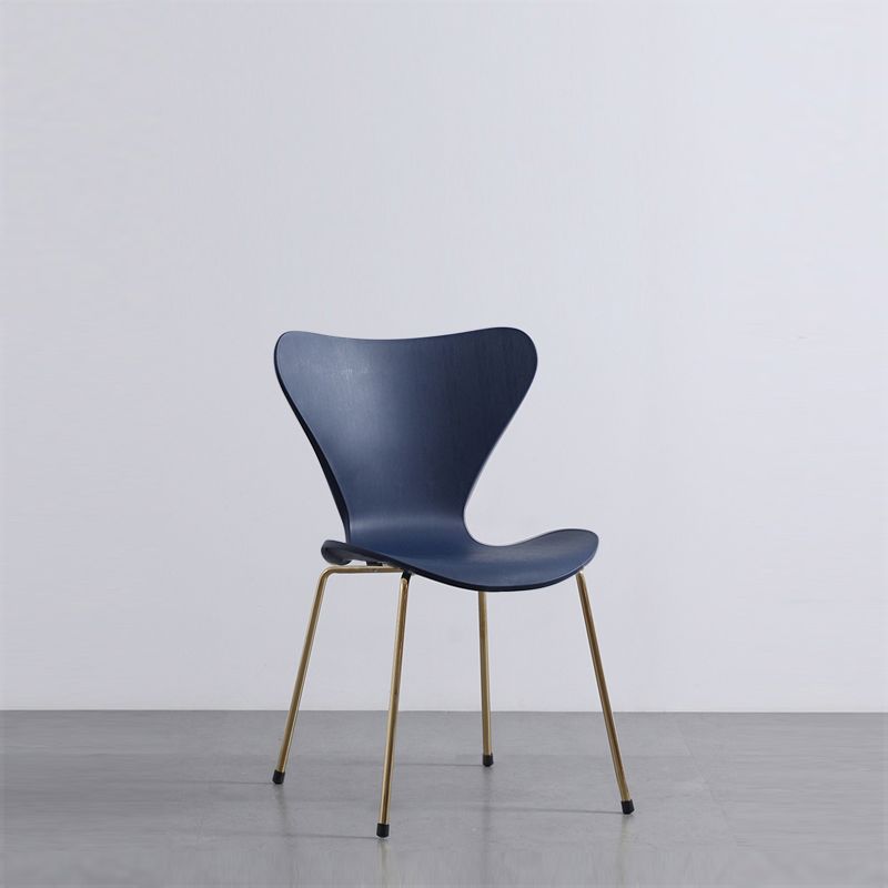 Sillas laterales sin brazos modernas con 4 patas de acabado negro sillas sólidas de plástico para uso doméstico