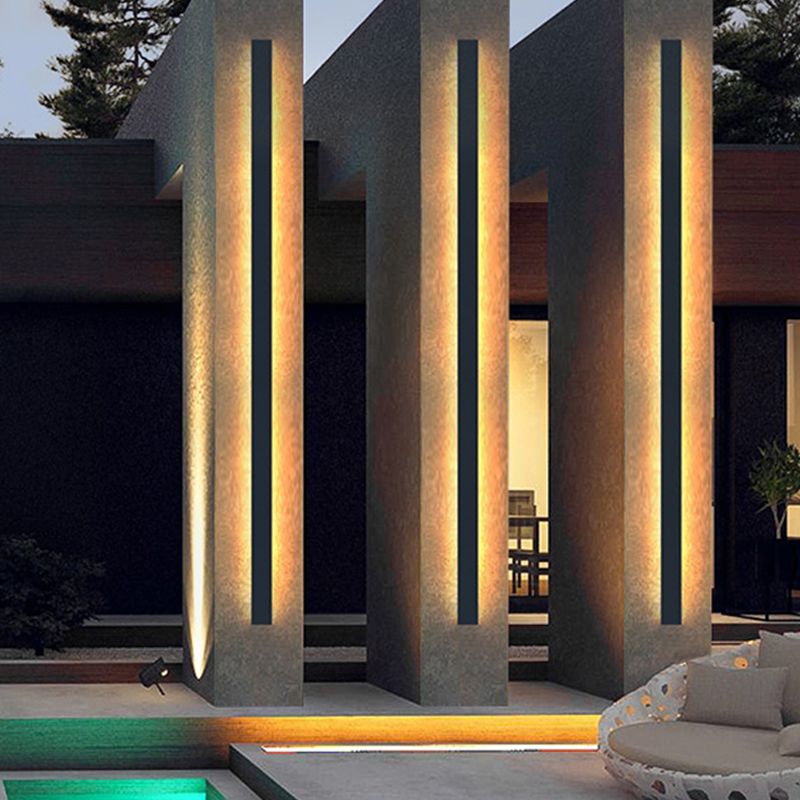 Modern Aluminum Wall Light Black Straight Shape LED Wall Sconce for Outdoors