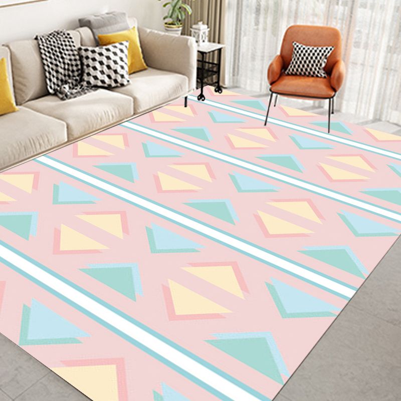 Contemporary Modern Rug in Pink Triangle Pattern Rug Polyester Stain-Resistant Carpet for Home Decoration