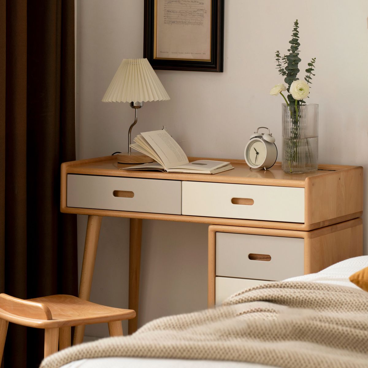 Solid Wood Vanity Table Drawers Simple Scandinavian Makeup Vanity Table