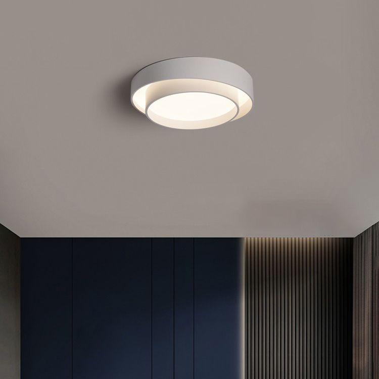 Gelakte ijzeren LED-inbouwarmatuur in moderne eenvoud acryl rond plafondarmatuur voor slaapkamer
