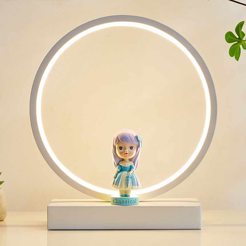 Modern Style Circle Shape Table Light Metal 1 Light Nightstand Lamps for Table