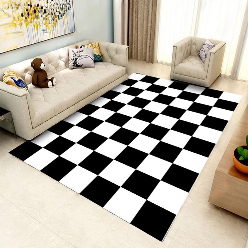 Contemporary Checkered Print Carpet Polyester Rug Stain Resistant Area Carpet for Home Decoration