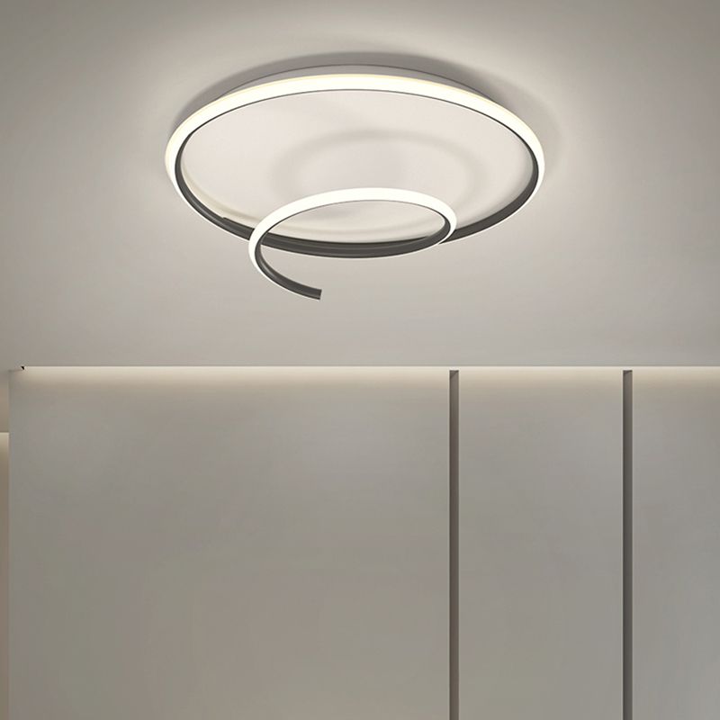 Metal Round Flush Ceiling Light Modern Style 1 Light Flush Mount Fixture in Black