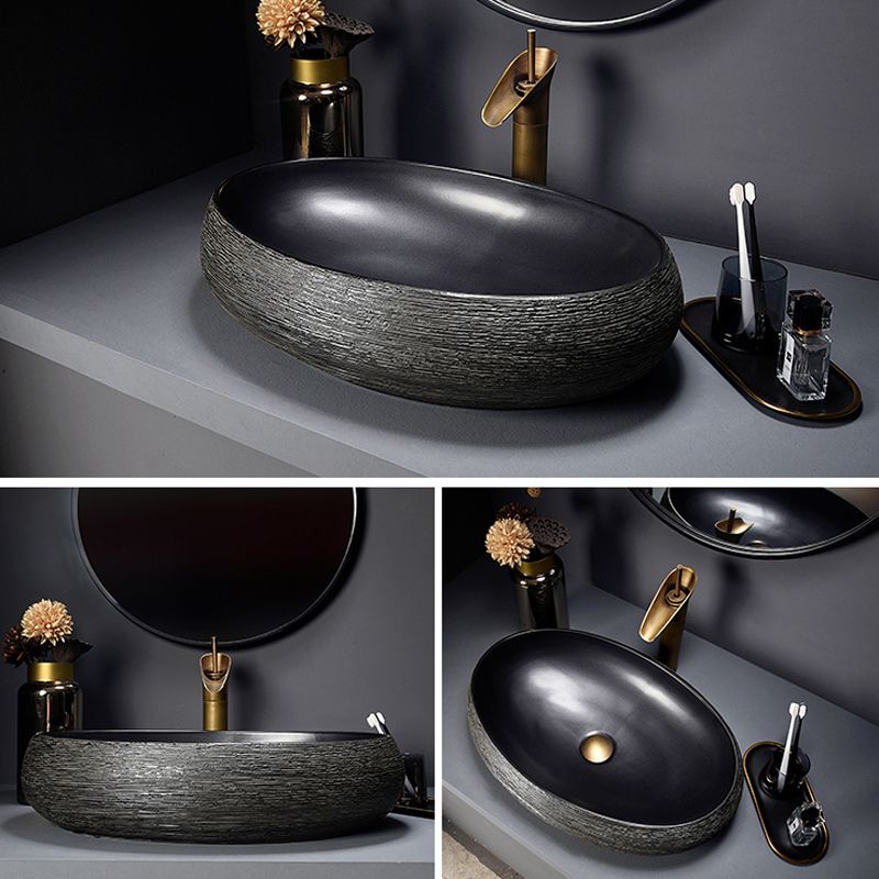 Modern Bathroom Sink Vitreous China Hand Painted Oval Vessel Lavatory Sink