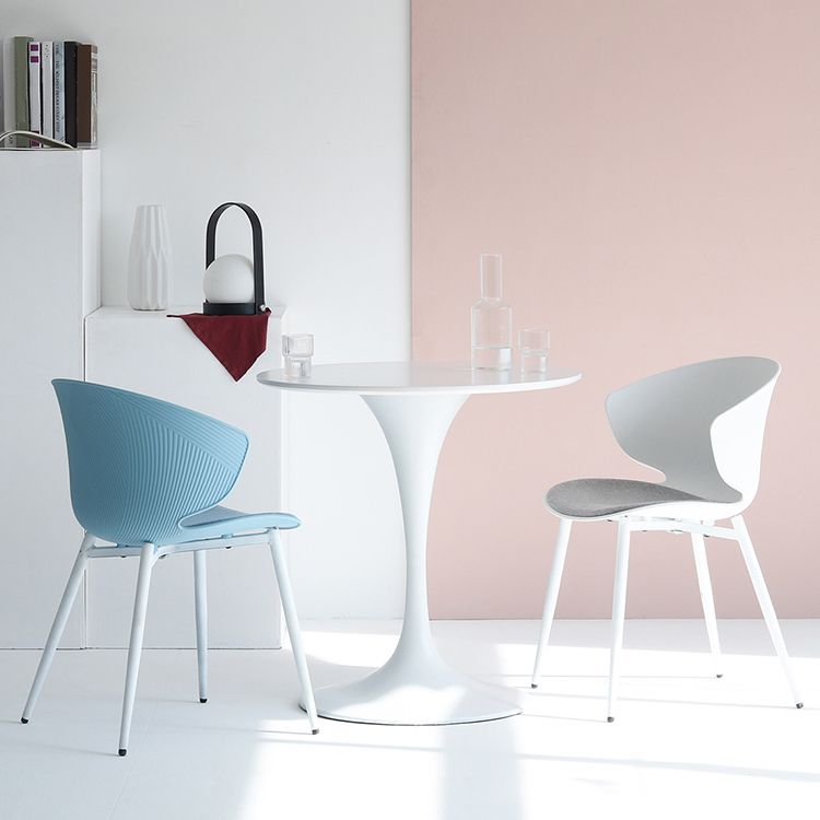 Mesa de comedor de madera sólida redonda Simplicidad de tulipán de tulipán para comedor para comedor