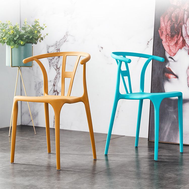 Chaises de salle à manger en plastique de style moderne, chaises de salle à manger empilables pour la cuisine