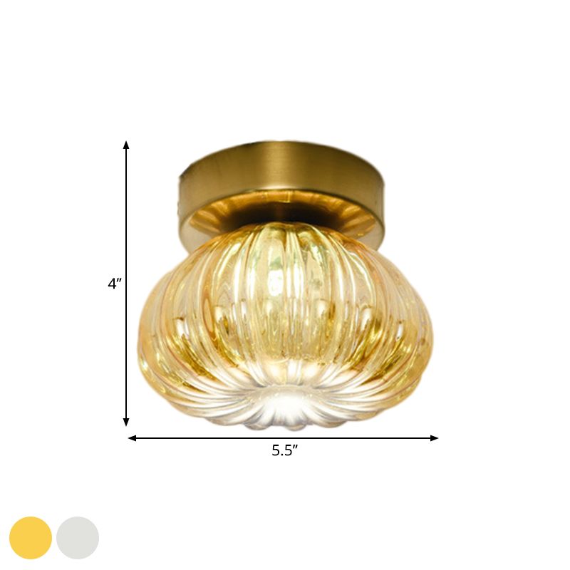 Plafonnier LED à tête unique en verre nervuré transparent/ambre à montage sphéroïde moderniste, 5,5"/11" de largeur