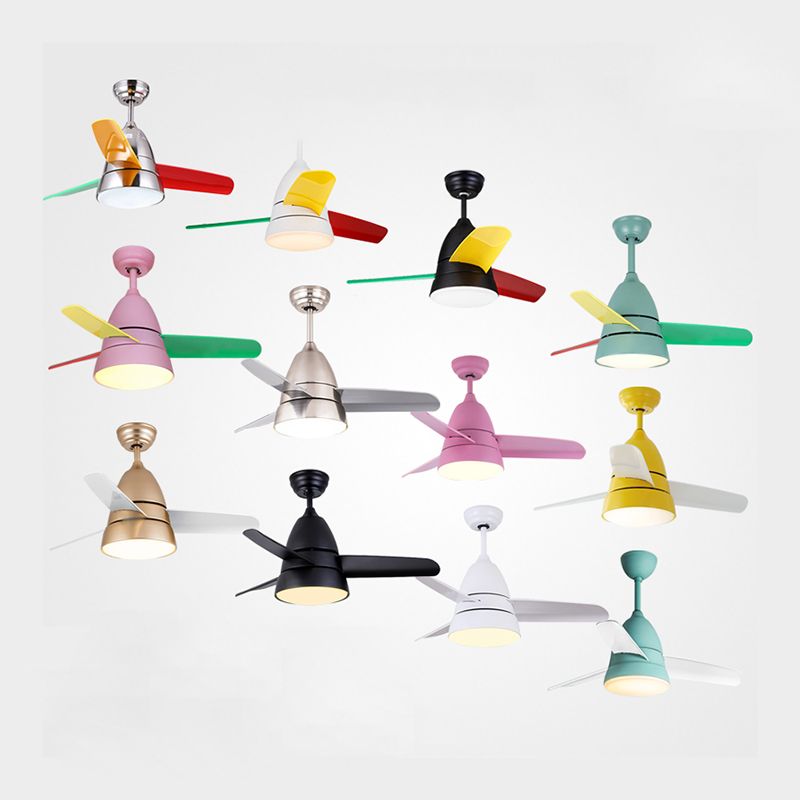 Éventail de pendentif en métal conique Light Nordic Style LED Semi Flush Mounted Plafond Ayémorrat pour salle à manger