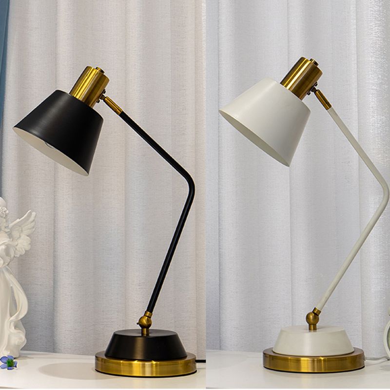 Modern Eye Caring Table Light Metallic Table Lamp for Study Bedroom Sitting Room