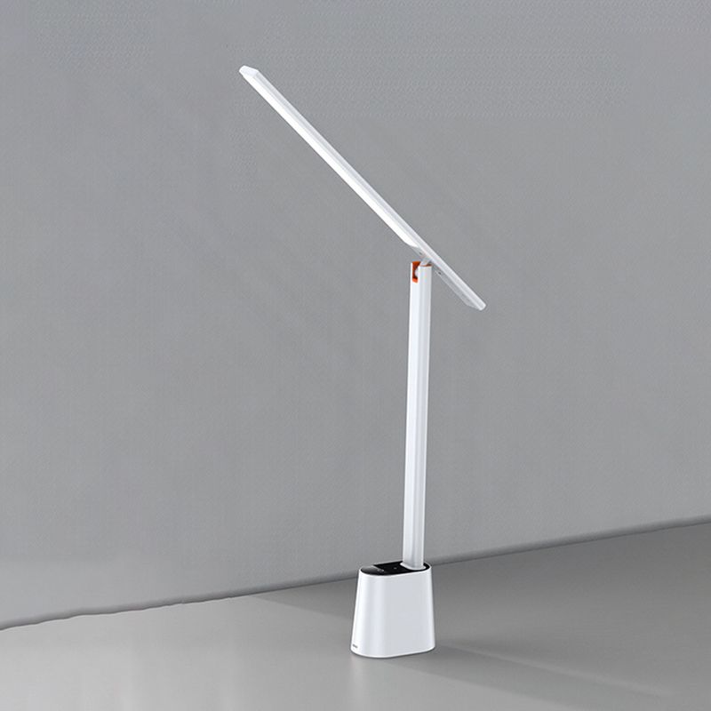 Lampe de table à LED concise moderne lampe de table linéaire en métal pour chambre à coucher