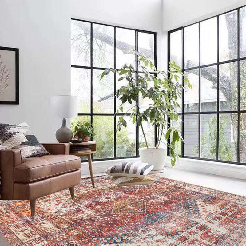 Red Whitewash Area Rug Shabby Chic Medallion Carpet Polyester Stain Resistant Rug for Living Room