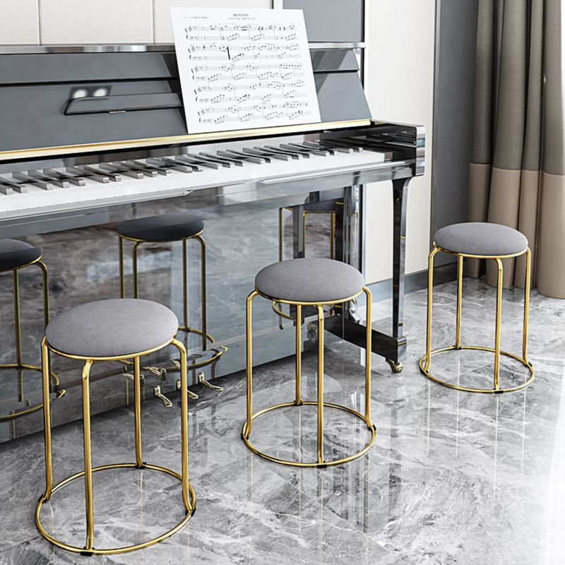 Glam Standard Ottoman Fade Resistant Velvet Mental Leg Solid Color Round Ottoman