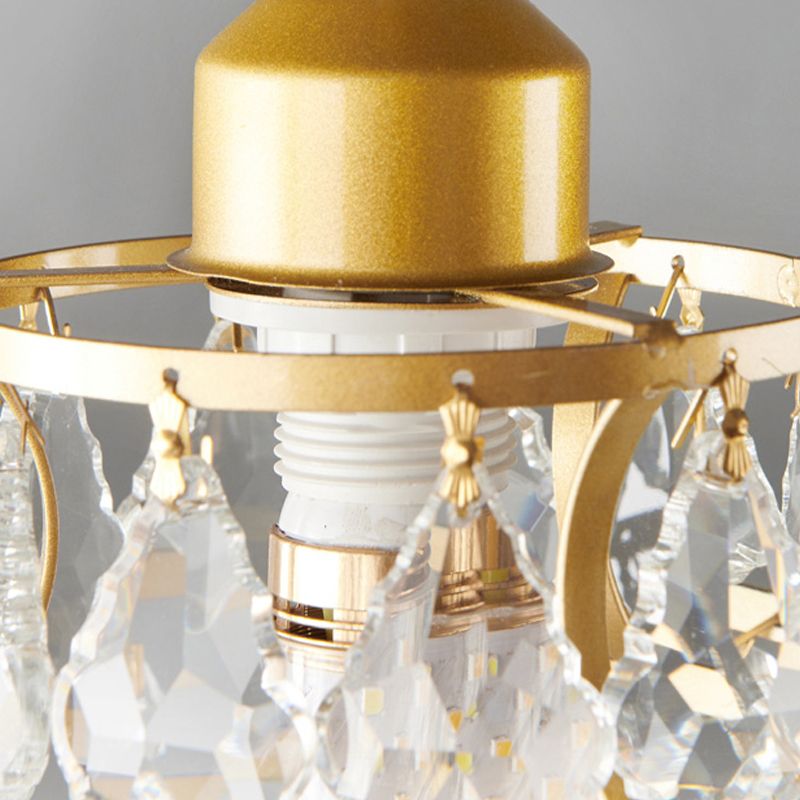 Petite lampe suspendue en cristal élégant