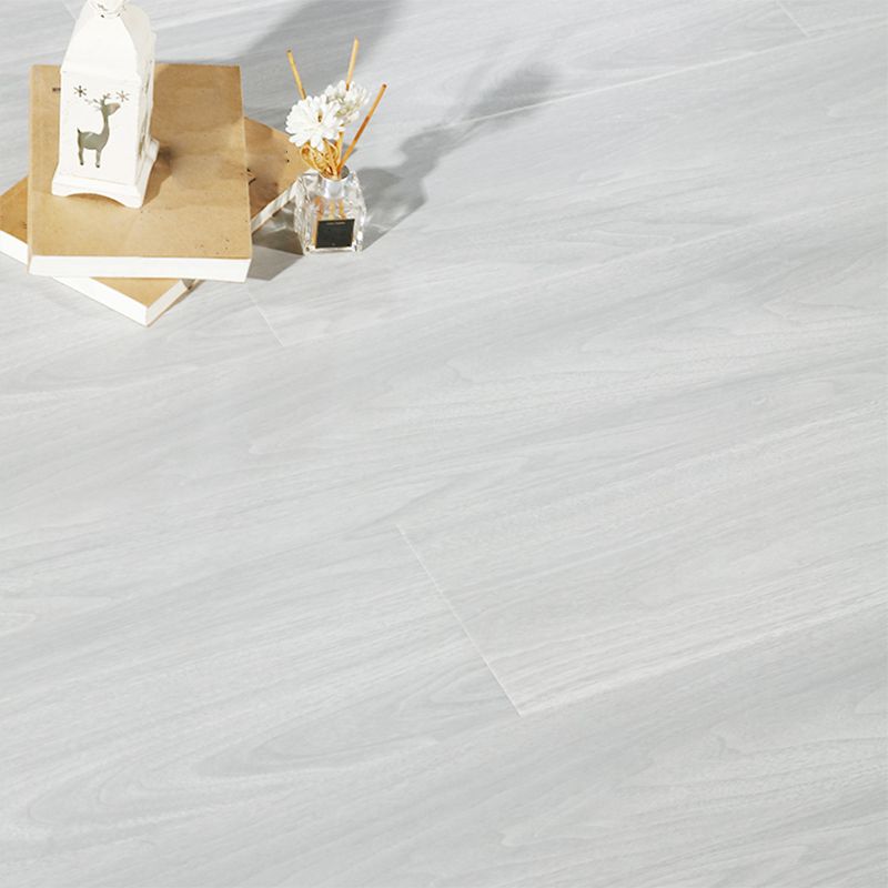 Modern Pine Laminate Flooring Click-Lock Waterproof Laminate Plank Flooring