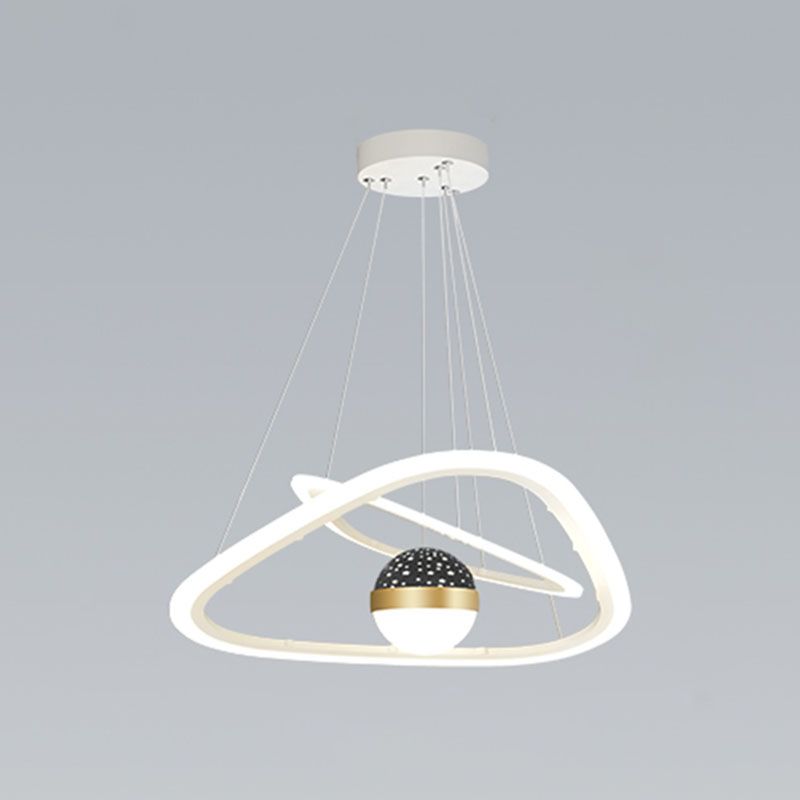 Triangle Shape Chandelier Lights Modern Metal Chandelier Éclairage d'éclairage