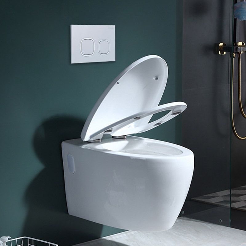 Modern Concealed Tank Toilet Skirted Ceramic Wall Hung Flush Toilet with Seat