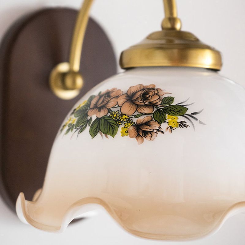 Éclairage mural en verre de forme unique