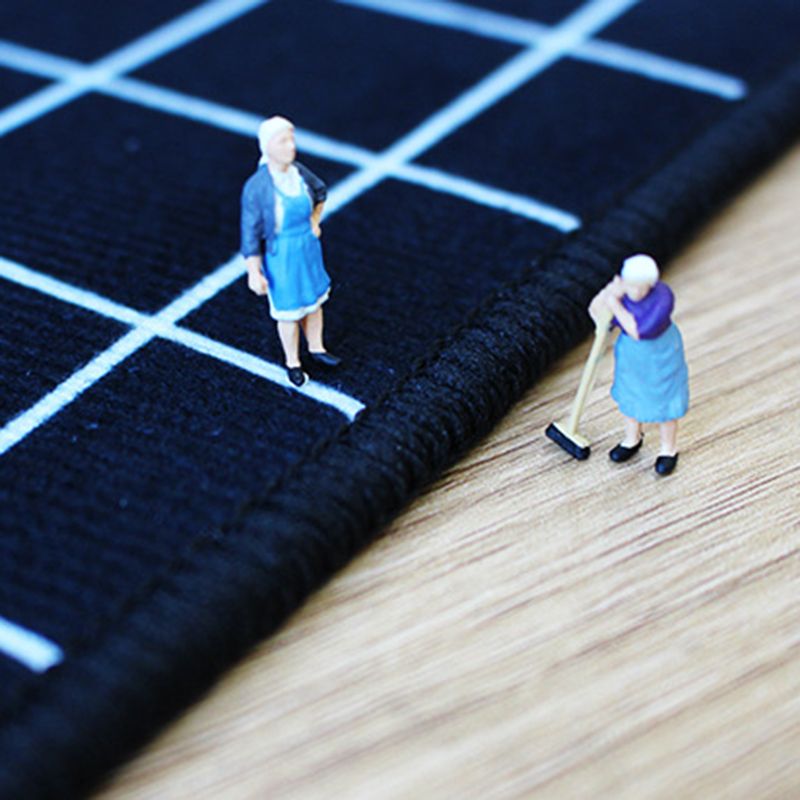 Red Modern Rug Polyester Santa Claus Rug Non-Slip BKing Rug for Living Room