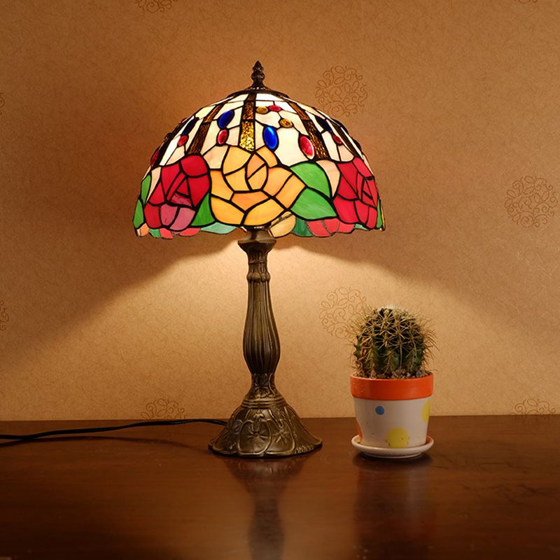 Lampada da tavolo floreale in stile vittoriano Lampada da comodino in vetro colorato rosso/arancione a 1 testa per camera da letto
