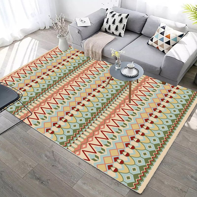 Relaxing Geometric Rug Multi-Colored Polyster Area Carpet Non-Slip Backing Stain-Resistant Indoor Rug for Parlor