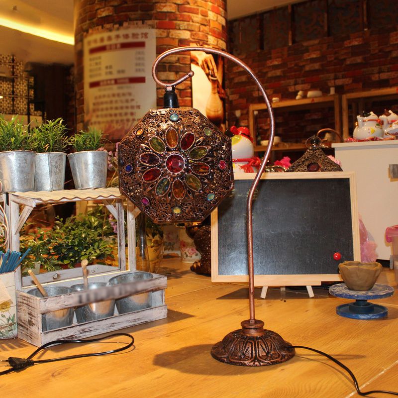 Lámpara de bronce de vidrieras Octágono Octágono Single-Bulb Bohemia Luz de mesa con brazo de cuello de cisne