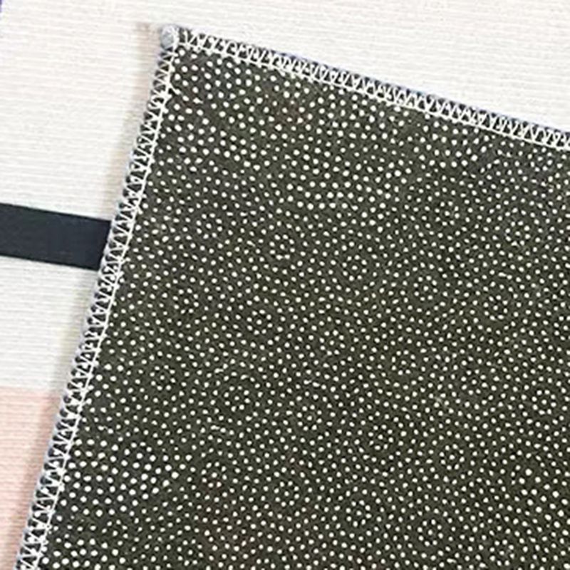 Brown Tone Modern Area Carpet Polyester Floral Pattern Indoor Rug Anti-Slip Backing Carpet for Living Room