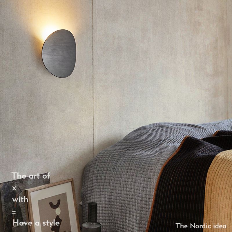 Metal Oval Shape Wall Sconce Modern Style 1- Light Wall Mount Lighting