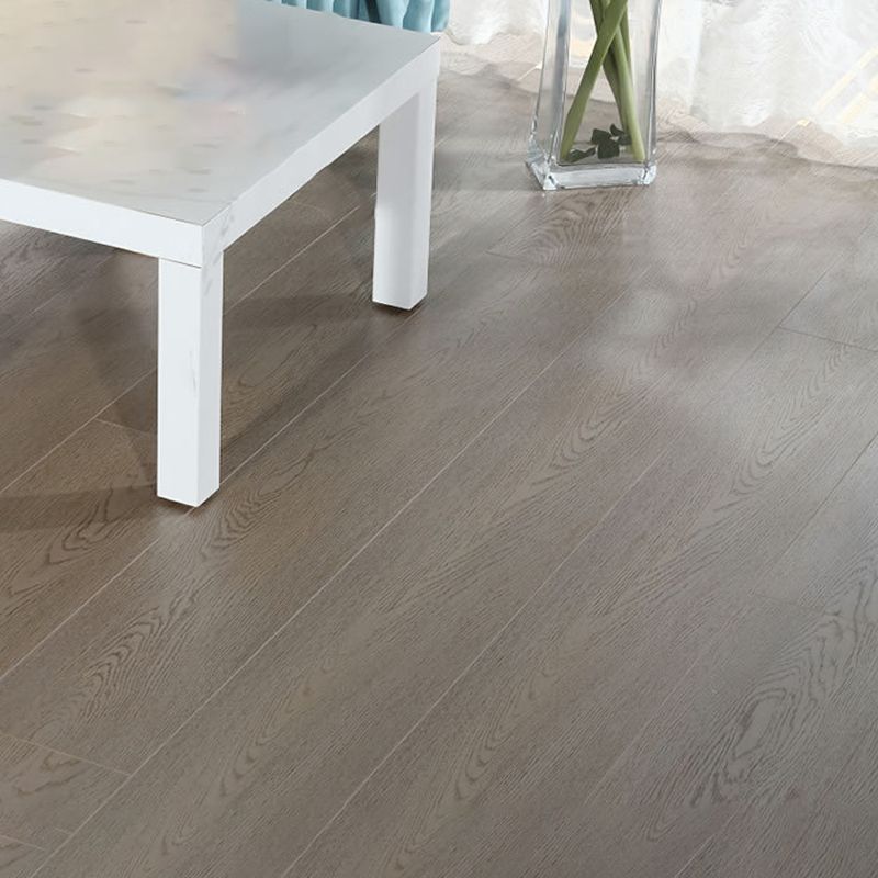 Pine Slip Resistant Laminate Plank Flooring Modern Laminate Floor