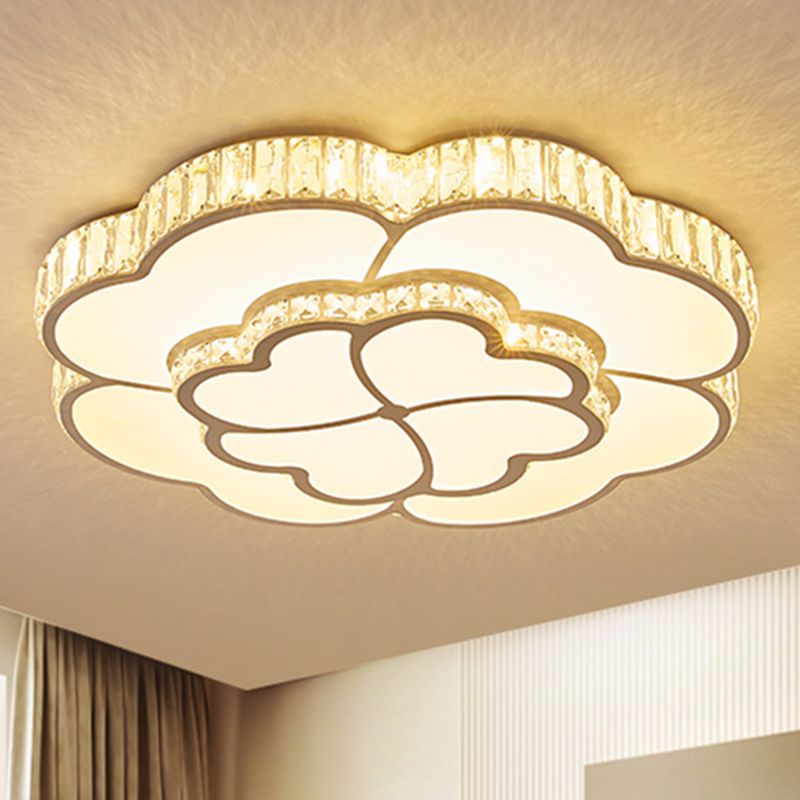 19.5"/23.5“/31.5“ W LED Flush Ceiling Light Modern Petal Crystal Flush Mount Lighting in White for Bedroom