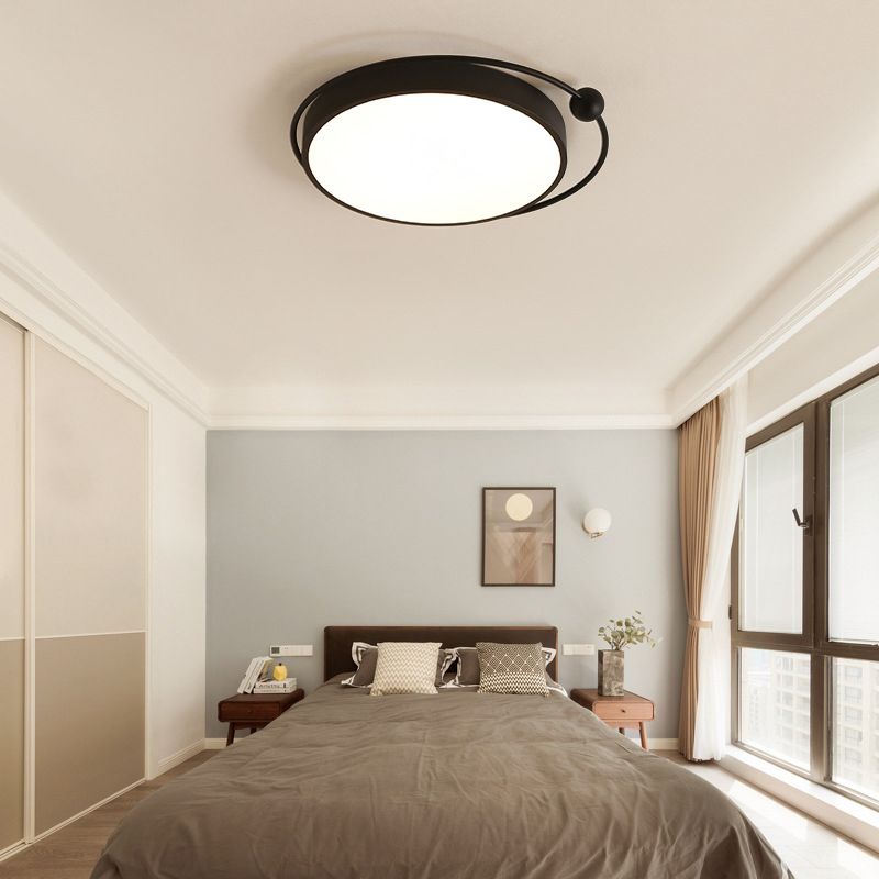 18"/21.5" Dia Black Round Flush Mount Light Acrylic LED Simple Ceiling Lighting in Warm/White Light