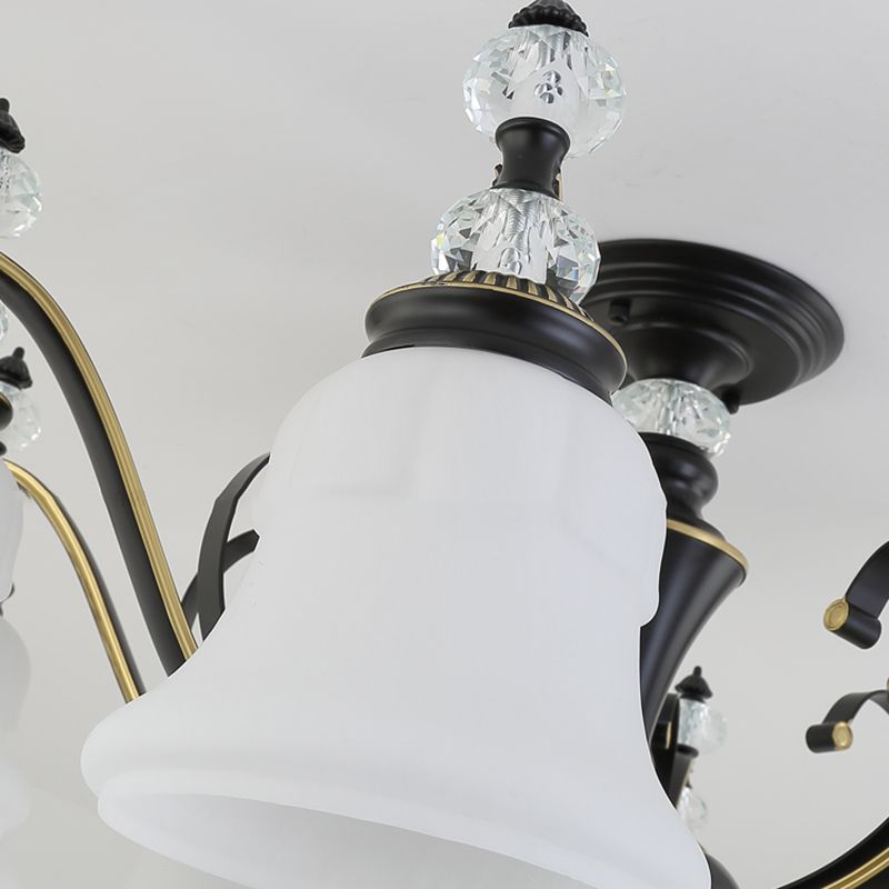 Plafonnier traditionnel en verre noir en forme de cloche