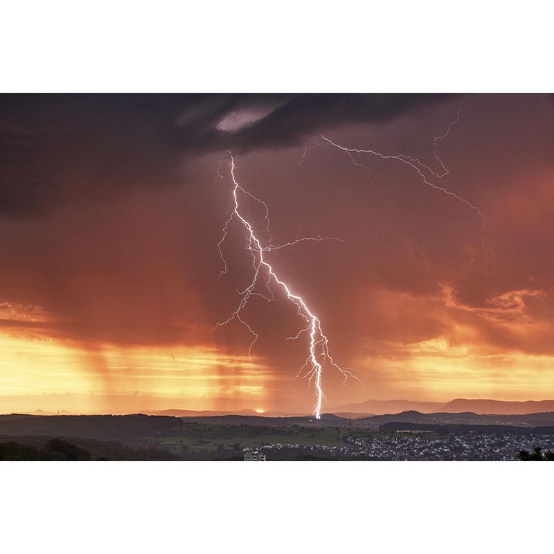 Contemporary Wallpaper Mural with Lightning Pattern Moisture Resistant Wall Covering for Wall Decor