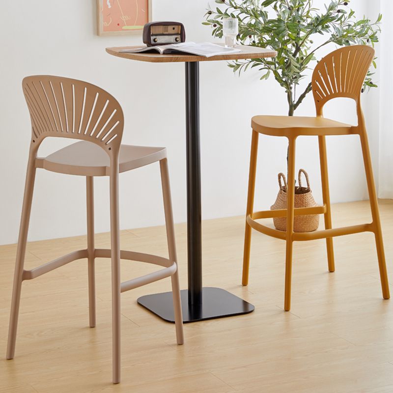Contemporary Plastic Barstool Plastic Low Back Counter Stool in Matte Finish for Indoor