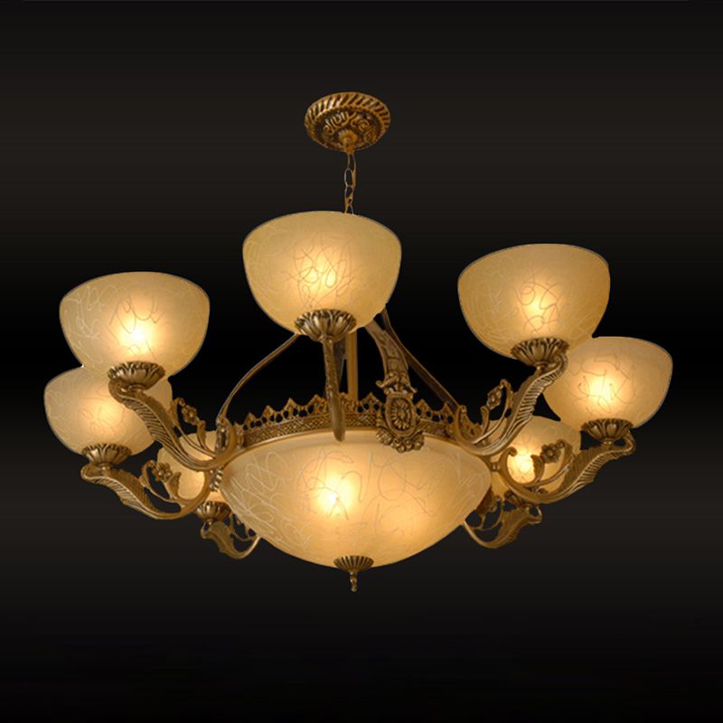 Finition en laiton de 11 têtes de lustre à la tête de suspension de plafond de bol en verre givré traditionnel
