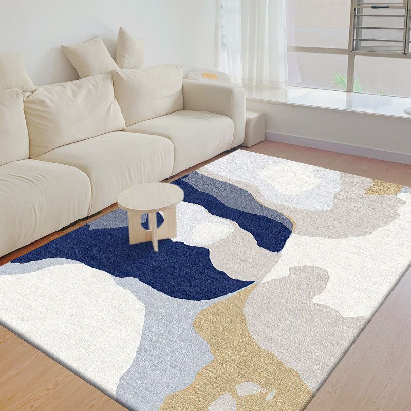 White Modern Rug Polyester Triangle Rug Non-Slip Backing Rug for Drawing Room