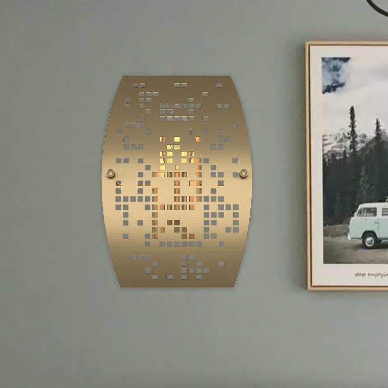 Gebogen paneel metalen wandlicht kolonialist 1 lichte woonkamer sconce lamp in goud met uitsparingsontwerp