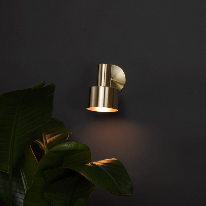 7.5" H Torch Shaped Metal Wall Lamp 1-Light Post-modern Style Sconce Lights in Gold