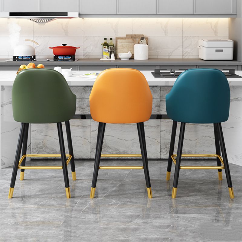 Modern Restaurant Armed Stool Matte Finish Leather Bar Stool