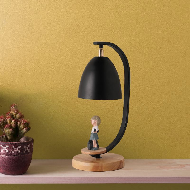 Lámpara nórdica y cónica de la noche Metálica 1 Lámpara de mesa de dormitorio ligero con decoración de niña en blanco/negro