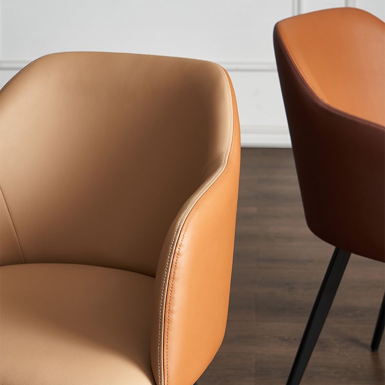Sillas tapizadas con respaldo sólido de comedor de cuero de estilo moderno