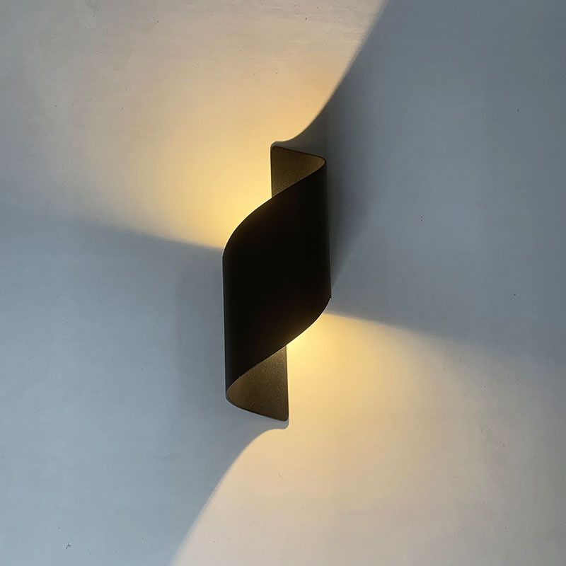 Estilo contemporáneo envuelto en la pared metal de pared envuelto 2 luces lavadora de pared.