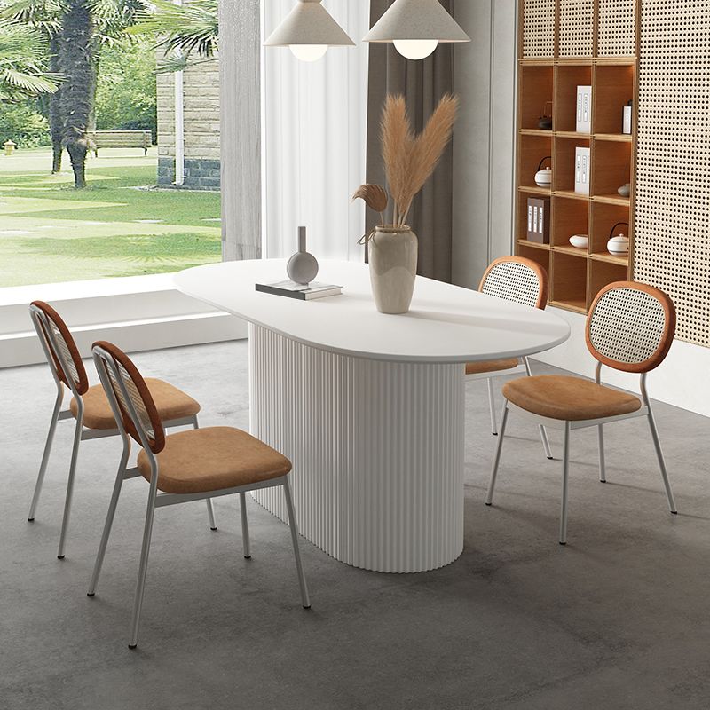 Mesa de comedor ovalado contemporánea de la base de madera sólida con base de pedestal